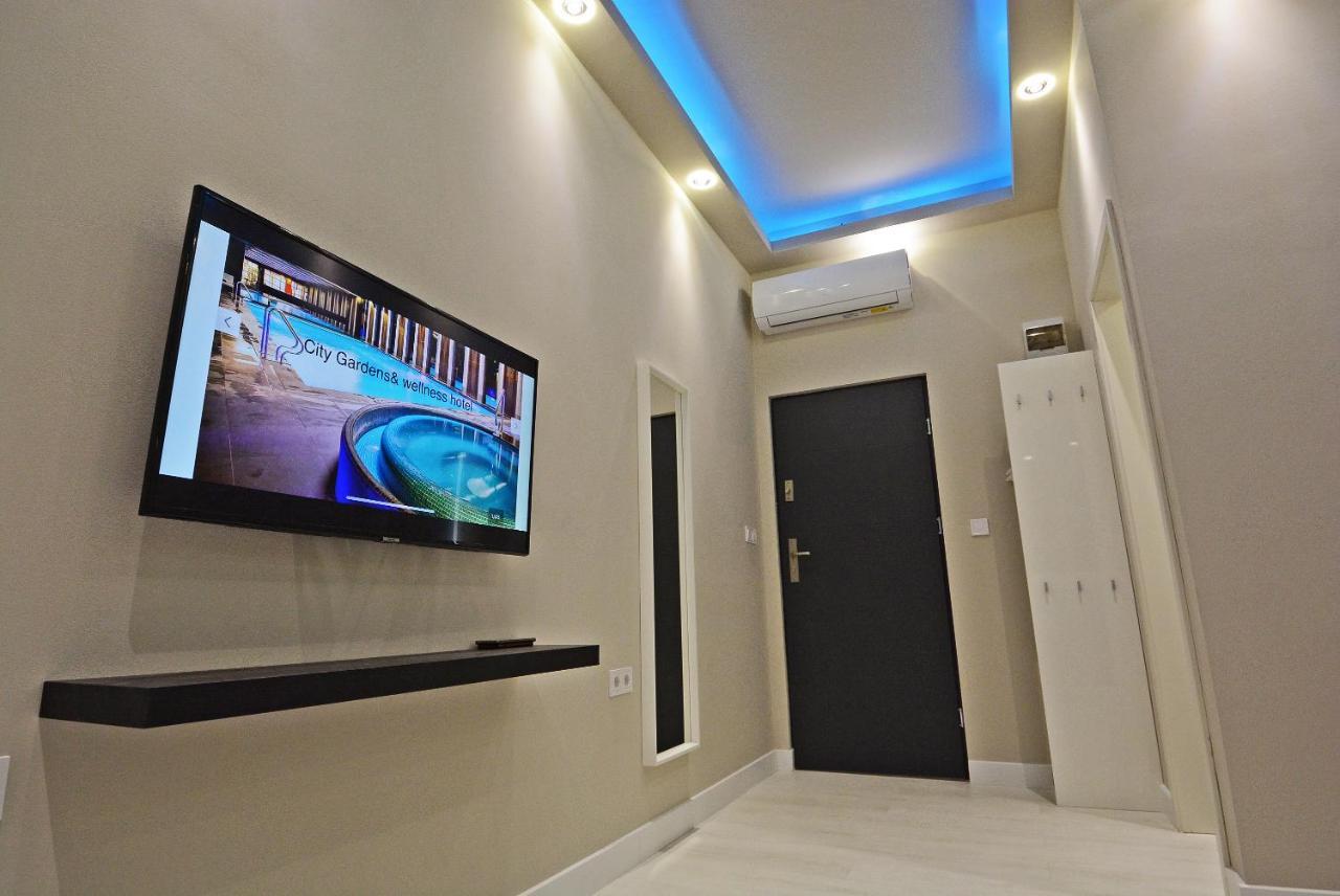 The Royals Downtown Apartamento Budapeste Exterior foto