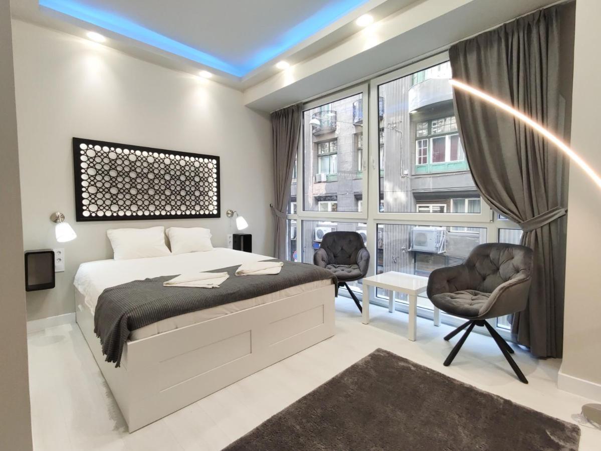 The Royals Downtown Apartamento Budapeste Exterior foto
