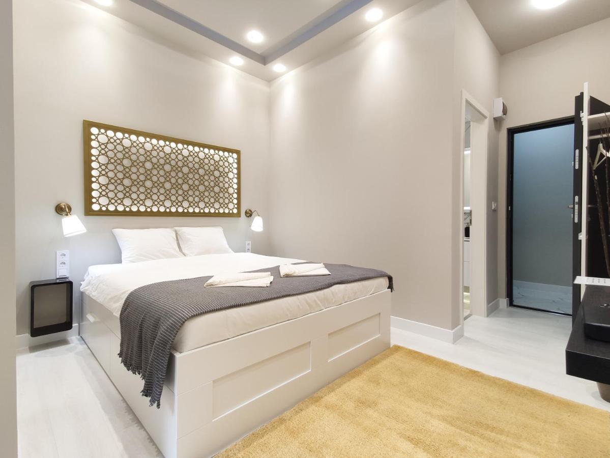 The Royals Downtown Apartamento Budapeste Exterior foto